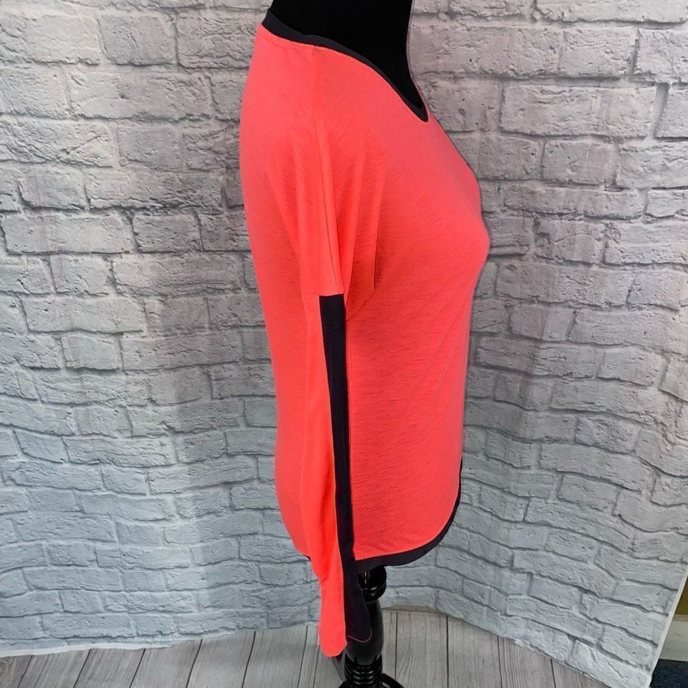 Avia women S Longsleeve Crewneck activewear top w/mesh side sleeves orange/black - Picture 4 of 13